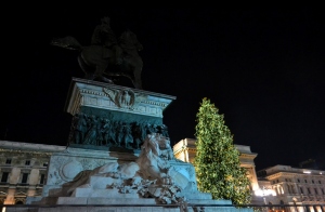 Nadia Mikushova. The night Christmas view to the monument of the Italian king Vittorio Emanuele II.